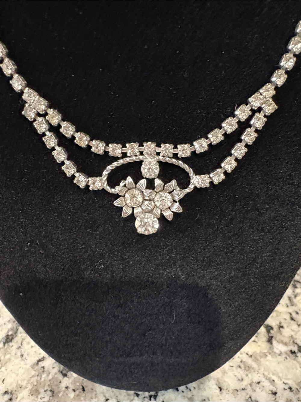 Crystal Floral Double-Row Necklace - Silver Tone Vintage - Picture 2 of 2